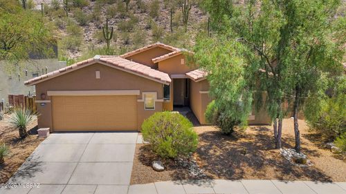 4058 N Sunset Cliff Pl, Tucson, AZ, 85750-6936 | Card Image
