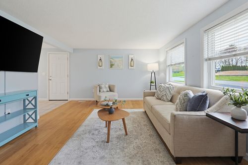 r-34 Juniper Rd, Derry, NH, 03038-5538 | Card Image
