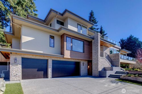 3036 67th Ave Se, Mercer Island, WA, 98040-2527 | Card Image