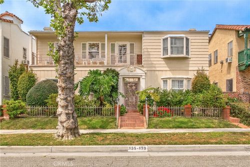 133 S Canon Dr, Beverly Hills, CA, 90212-3104 | Card Image