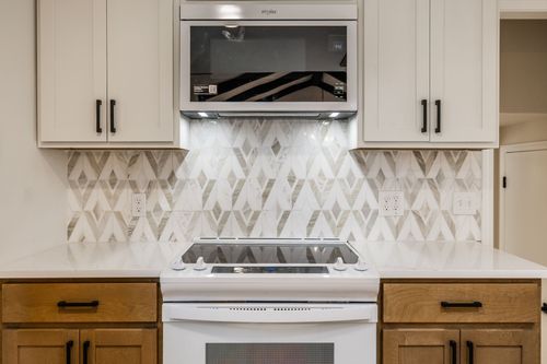 318 Donna Dr, Hendersonville, TN, 37075-4112 | Card Image