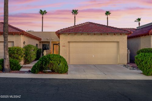 8424 E Corinthian Dr, Tucson, AZ, 85715-5444 | Card Image