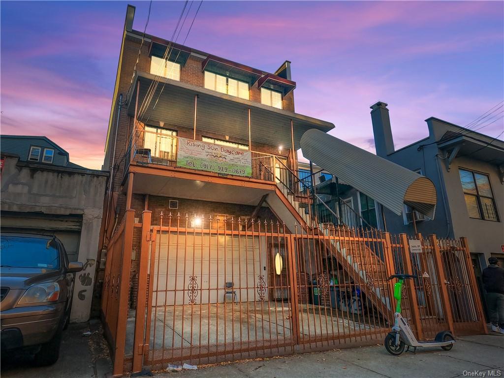 Beach Ave, Bronx, NY 10473