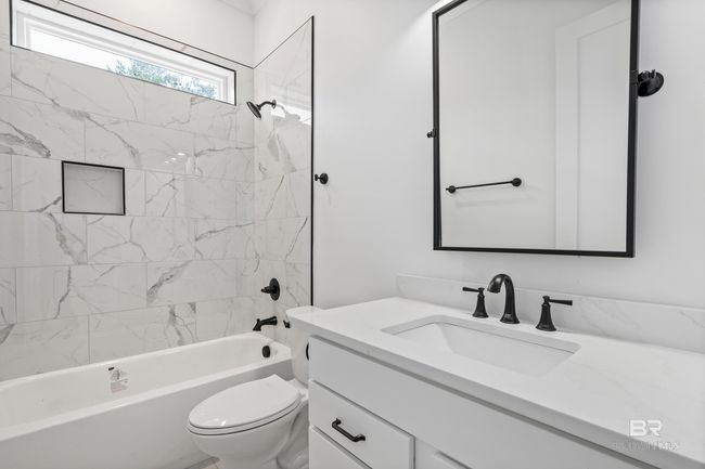 Bathroom | Image 27