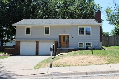 884 E Greenway Ct, Derby, KS, 67037-2817 | Card Image