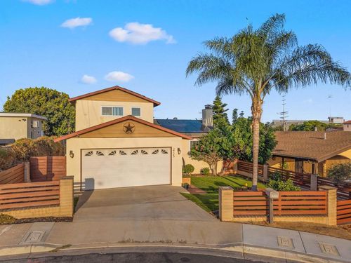 2725 C Ave, National City, CA, 91950-6830 | Card Image