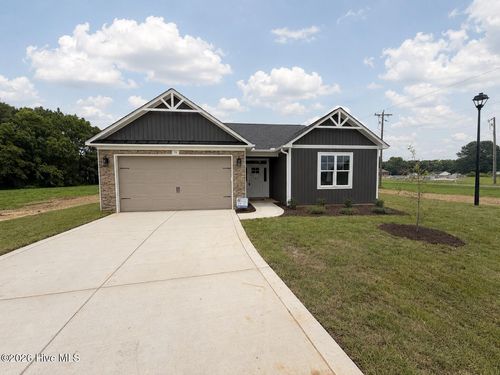14 Kizzy Dr, Selma, NC, 27576-2540 | Card Image
