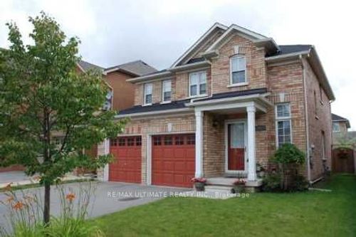 9 Clovercrest Dr, Brampton, ON, L7A2N4 | Card Image