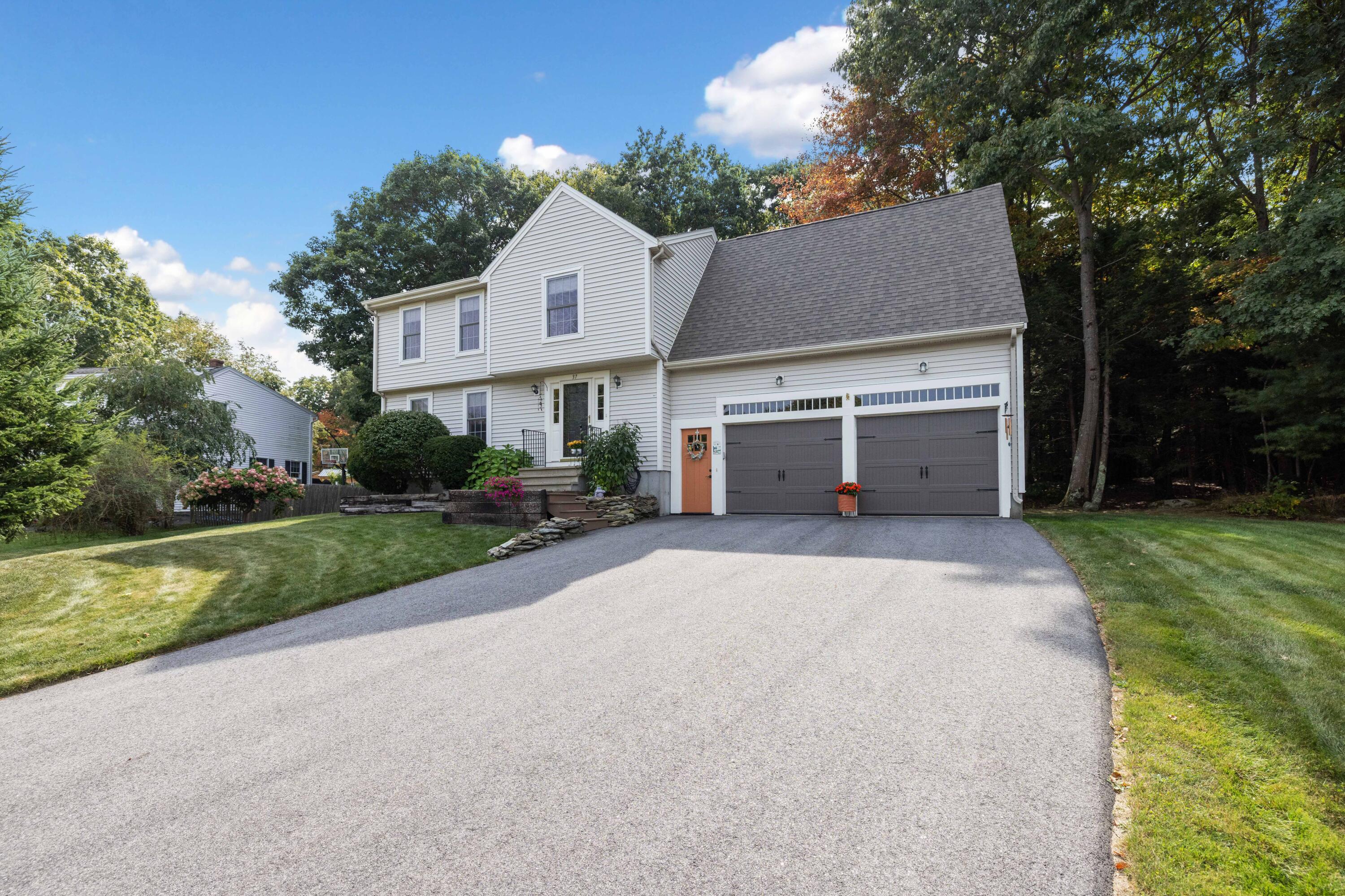 Ledgefield Cir, South Portland, ME 04106