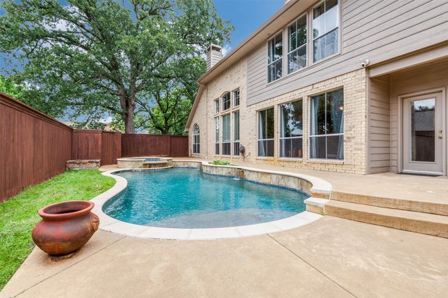 2804 Stonehurst Dr, House other with 4 bedrooms, 4 bathrooms and null parking in Grapevine TX | Image 24