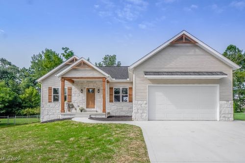 1175 Sturbridge Dr, Louisville, OH, 44641-2121 | Card Image