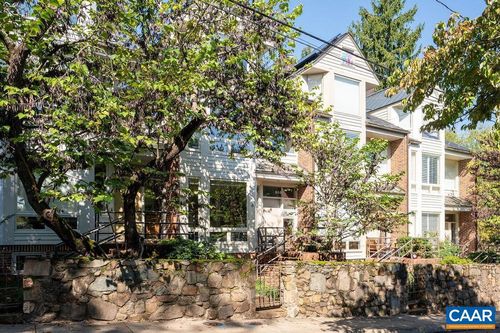 503 2nd St Ne, Charlottesville, VA, 22902-4637 | Card Image