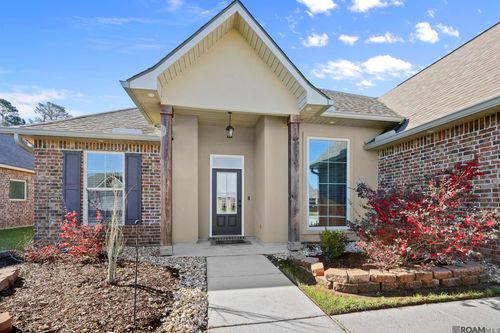 13711 Fig Dr, Denham Springs, LA, 70726-2322 | Card Image