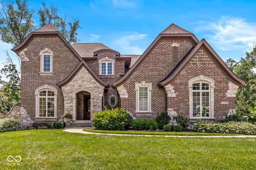11705 Walton Cres, Zionsville, IN, 46077-7024 | Card Image