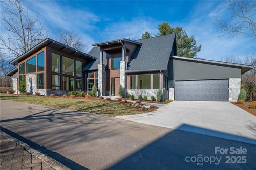 11 Kiftsgate Ct, Asheville, NC, 28804-0015 | Card Image