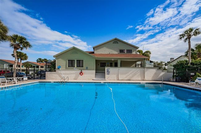 HEATED POOL IN WINTER | Image 88