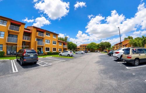 i-210-15630 Sw 80th St, Miami, FL, 33193-2675 | Card Image