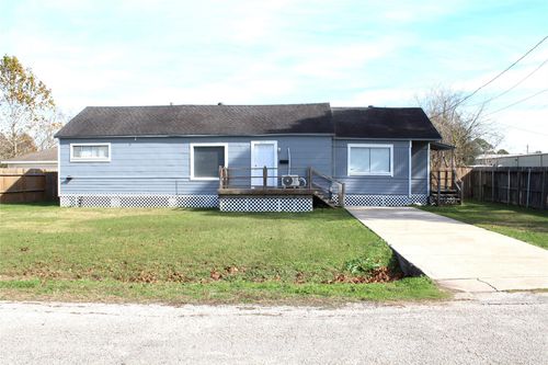 817 Hudler St, La Marque, TX, 77568-4107 | Card Image