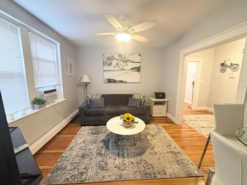 28-15 Ives St, Beverly, MA, 01915-5262 | Card Image