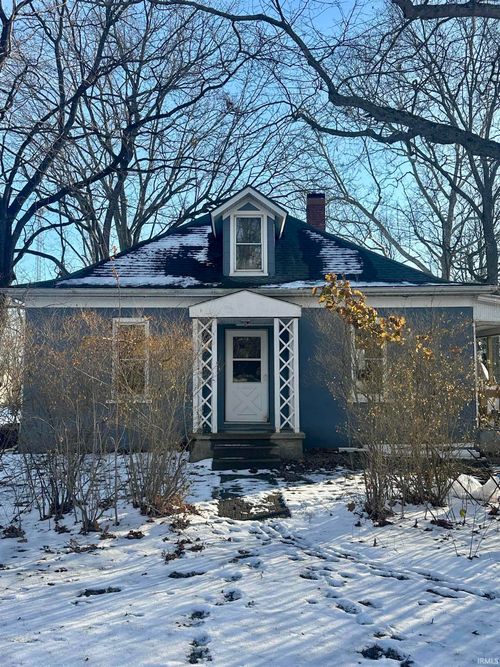 2925 N Ruffing Ave, Delphi, IN, 46923-8548 | Card Image