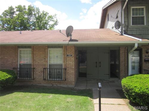 b-7287 N Hanley Road, Hazelwood, MO, 63042 | Card Image