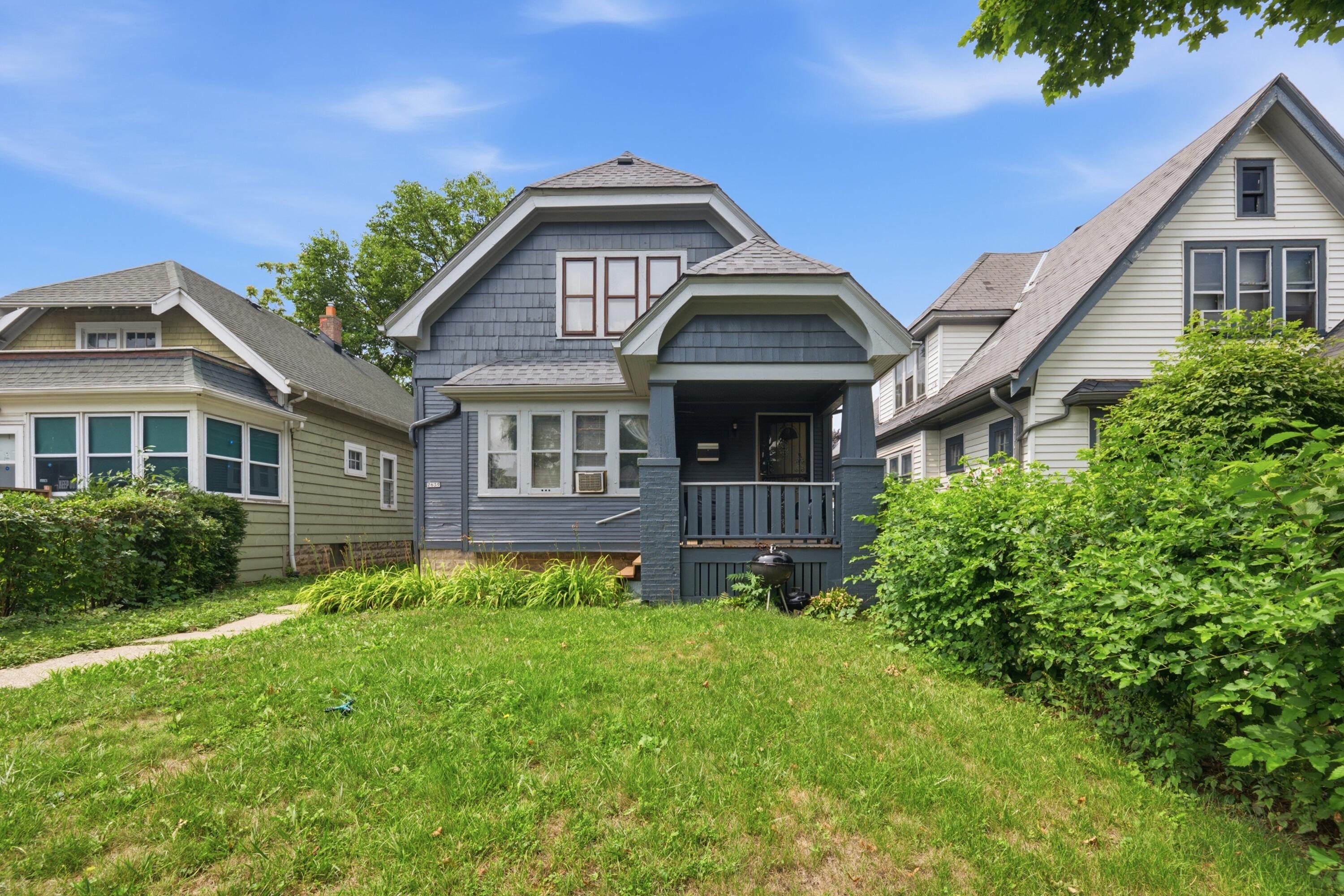 2639 N 55Th St, Milwaukee, WI 53210
