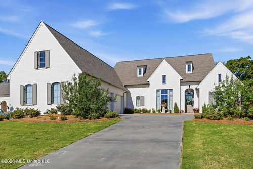220 Parke Dr, Ridgeland, MS, 39157-9401 | Card Image