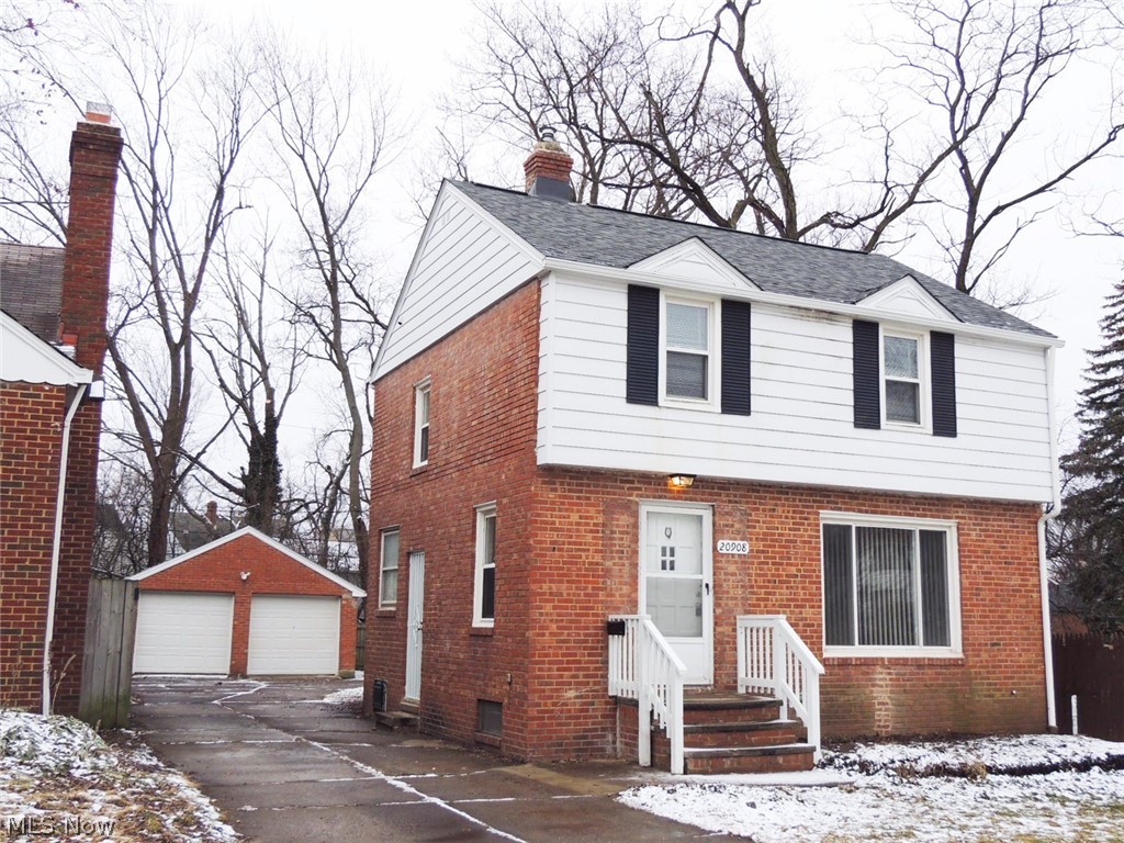 Gardenview Dr, Maple Heights, OH 44137
