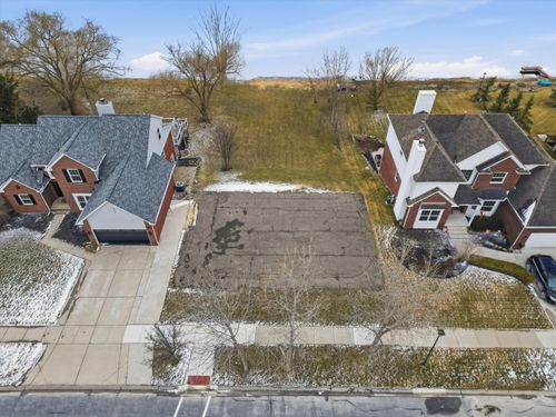 36566 N Pointe Drive, New Baltimore, MI, 48047 | Card Image