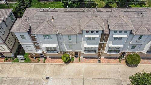8806 Lakeshore Bend Dr, Houston, TX, 77080-6029 | Card Image