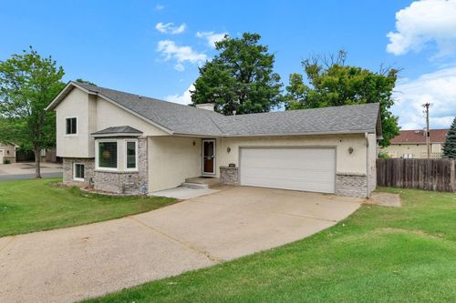 9887 Ilex St Nw, Coon Rapids, MN, 55433-5445 | Card Image