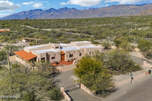2305 N El Camino Rinconado, Tucson, AZ, 85749 | Card Image