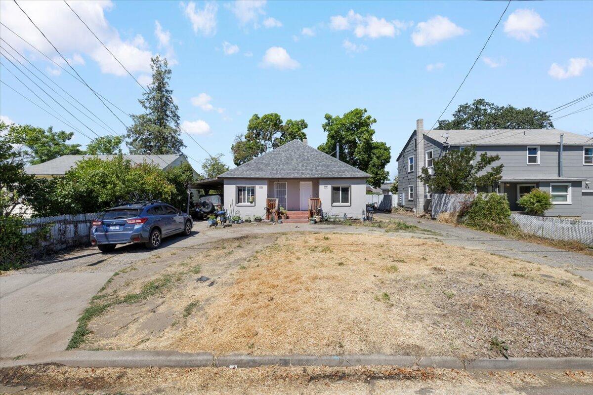 Boardman St, Medford, OR 97501