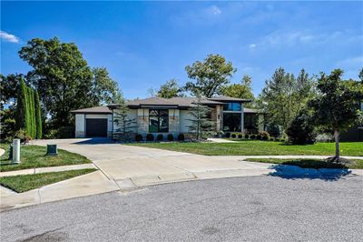 10445 N Brooklyn Avenue, House other with 4 bedrooms, 4 bathrooms and null parking in Kansas City MO | Image 2