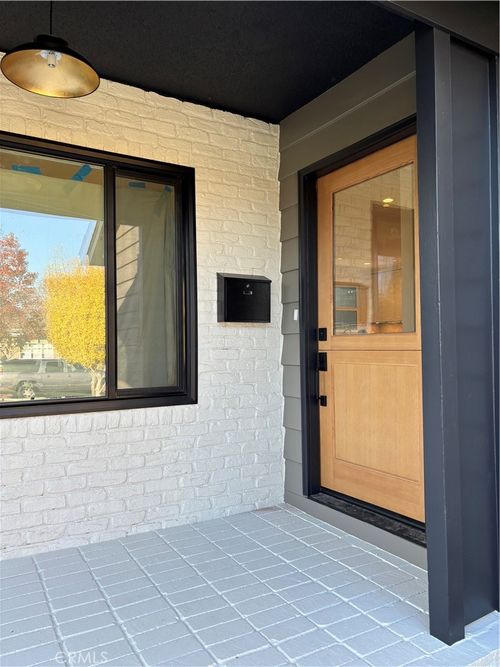 2735 Monogram Ave, Long Beach, CA, 90815-1535 | Card Image