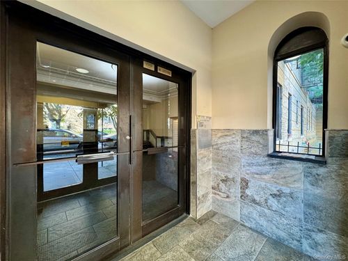 apt-3a-83 Talbot St, Kew Gardens, NY, 11415-3556 | Card Image