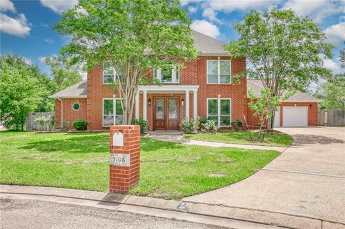 5108 Laurel Valley Ct, College Station, TX, 77845-4480 | Card Image
