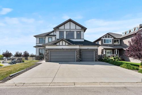 102 Ranch Rd, Okotoks, AB, T1S0K8 | Card Image