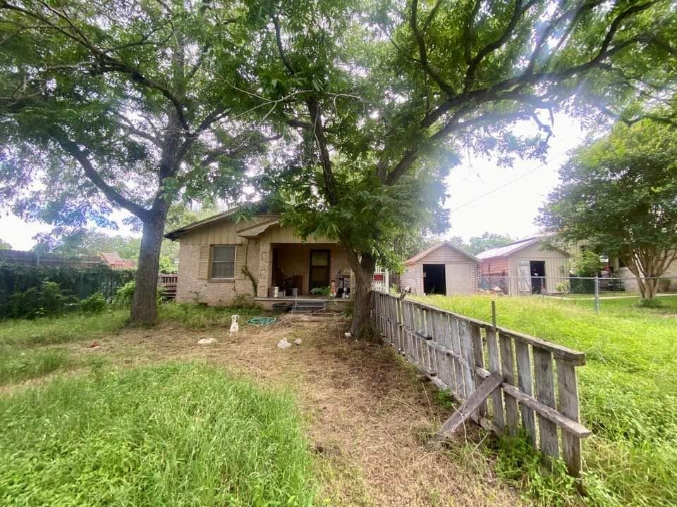 Residential in La Grange 4