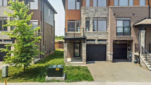 243-30 Times Square Blvd, Hamilton, ON, L8J0L8 | Card Image