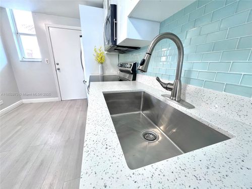 apt-505-3660 Ne 166th St, North Miami Beach, FL, 33160-3860 | Card Image