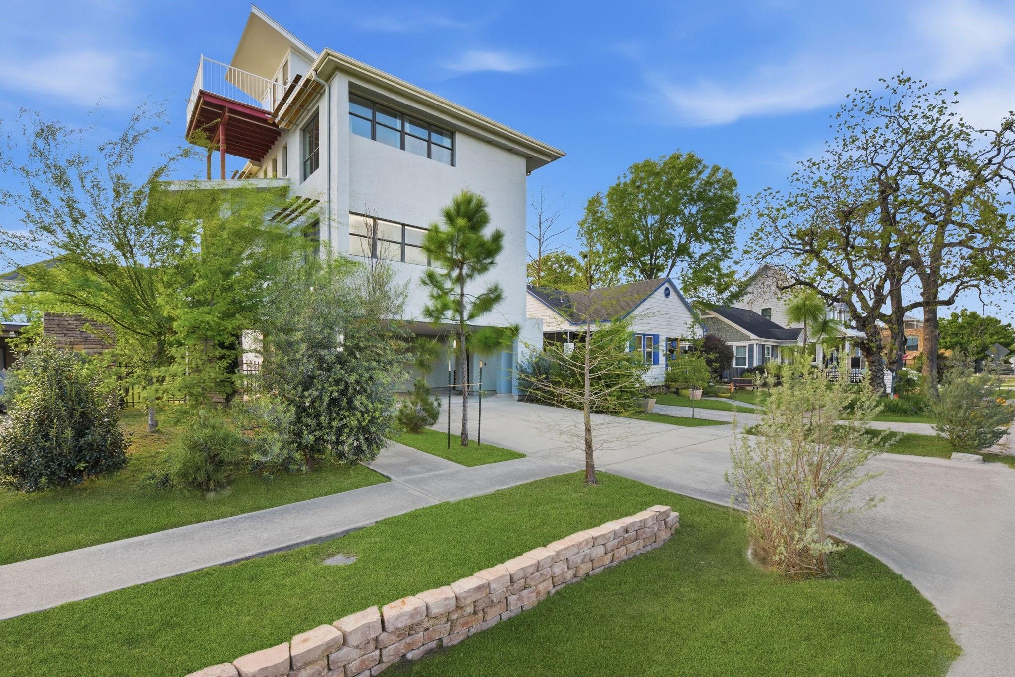 931 Alexander St, For Sale in Houston - eXp Realty