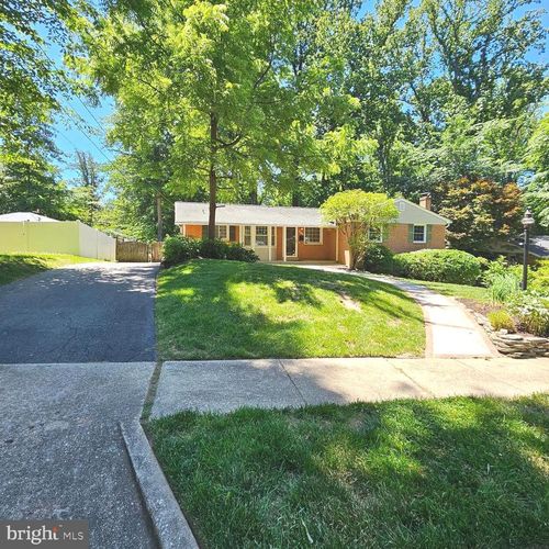 8925 Falling Creek Ct, ANNANDALE, VA, 22003-4108 | Card Image