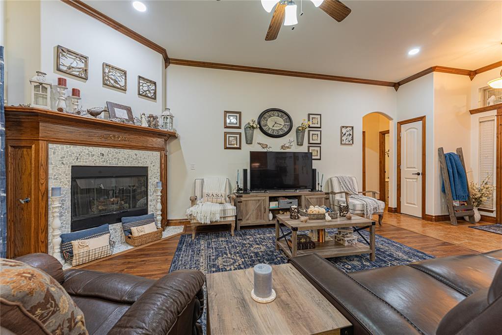 Asher St, Yukon, OK 73099