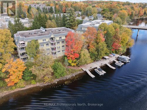 204-35 Dairy Lane W, Huntsville, ON, P1H2L8 | Card Image