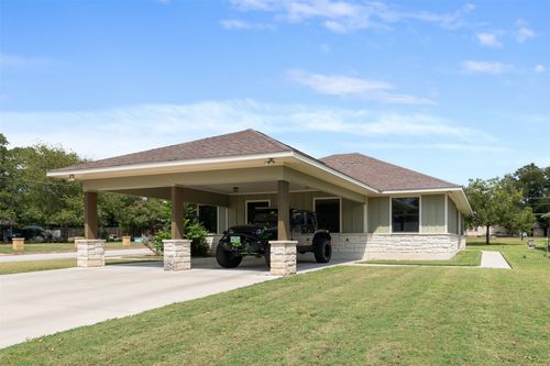 b-1215 Sherrard St, Burnet, TX, 78611-1317 | Card Image