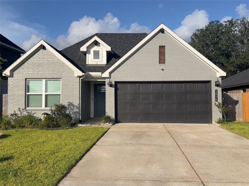 5035 Natchez Trce, Fresno, TX, 77545-0019 | Card Image