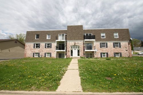 unit-3-3050 Jacqueline Dr, Rockford, IL, 61109-2466 | Card Image