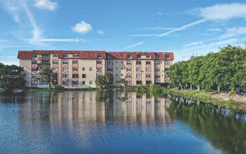 apt-113-1325 W 68th St, Hialeah, FL, 33014-4553 | Card Image