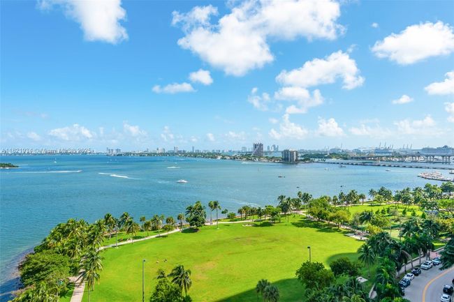 APT-626 - 2000 N Bayshore Dr, Condo with 1 bedrooms, 1 bathrooms and null parking in Miami FL | Image 37
